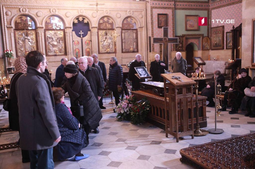 В Сионском кафедральном соборе проходит гражданская панихида по Марике Лордкипанидзе