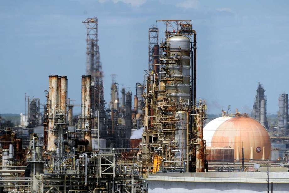 Нефтяная компания Exxon Mobil вложит в экономику США $50 млрд за пять лет