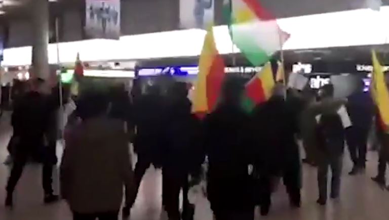 Brawl at German airport between Turkish passengers and Kurds