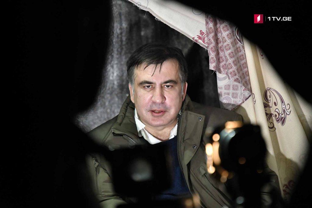 Ev dustağı edilən Saakaşvili, qaldığı evdə tele studiyanın təşkilini planlaşdırır