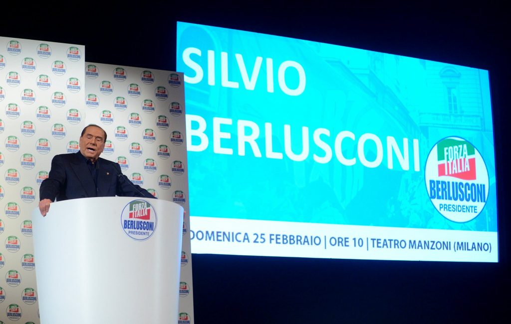 В преддверии выборов Сильвио Берлускони встретился со сторонниками