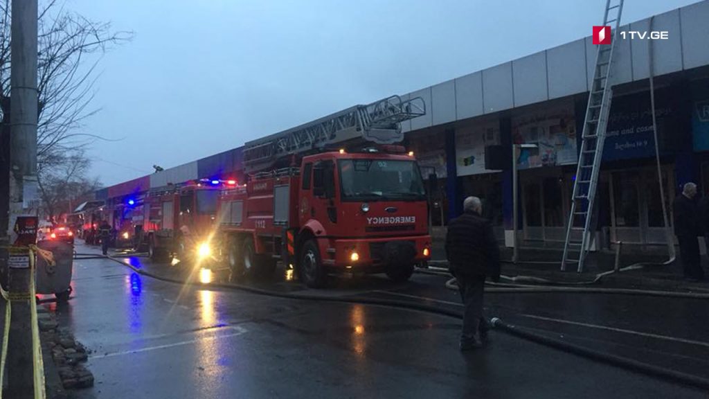 Пожарные службы до сих пор работают на улице Цабадзе