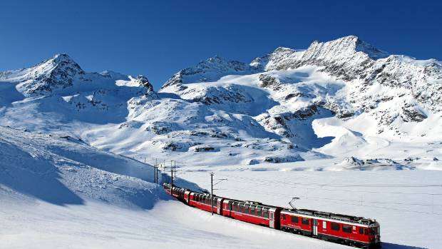 В Швейцарии лавина накрыла 10 туристов
