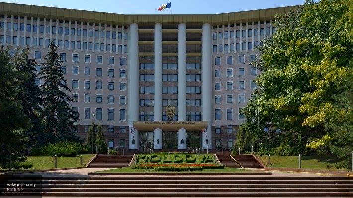 Молдова объявила трех российских дипломатов персонами нон грата и выдворила из страны