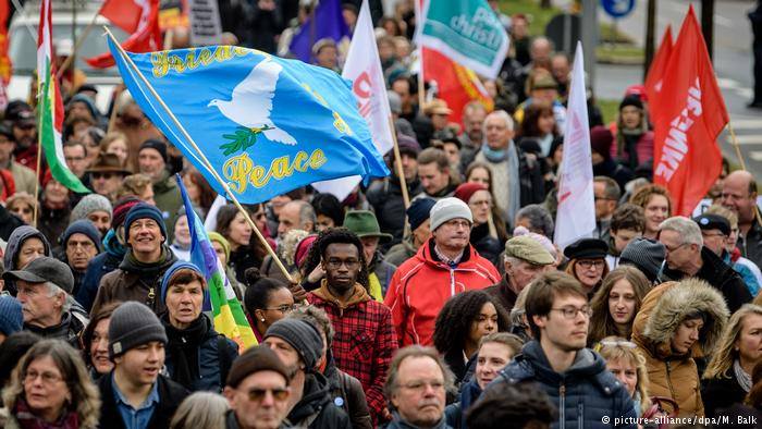 Пасхальные марши в защиту мира прошли в Германии