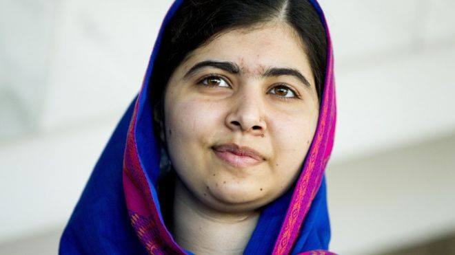 Malala Yusifzai ona edilən silahlı hücumdan sonra Pakistana ilk dəfə getdi