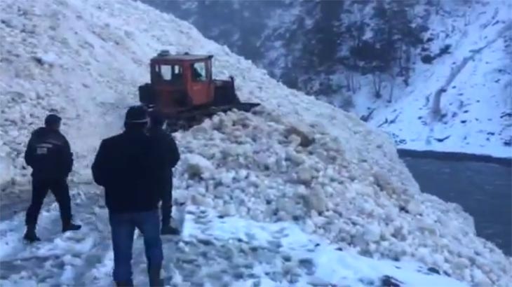 В Дагестане сошедшая лавина нарушила сообщение с 51 населенным пунктом