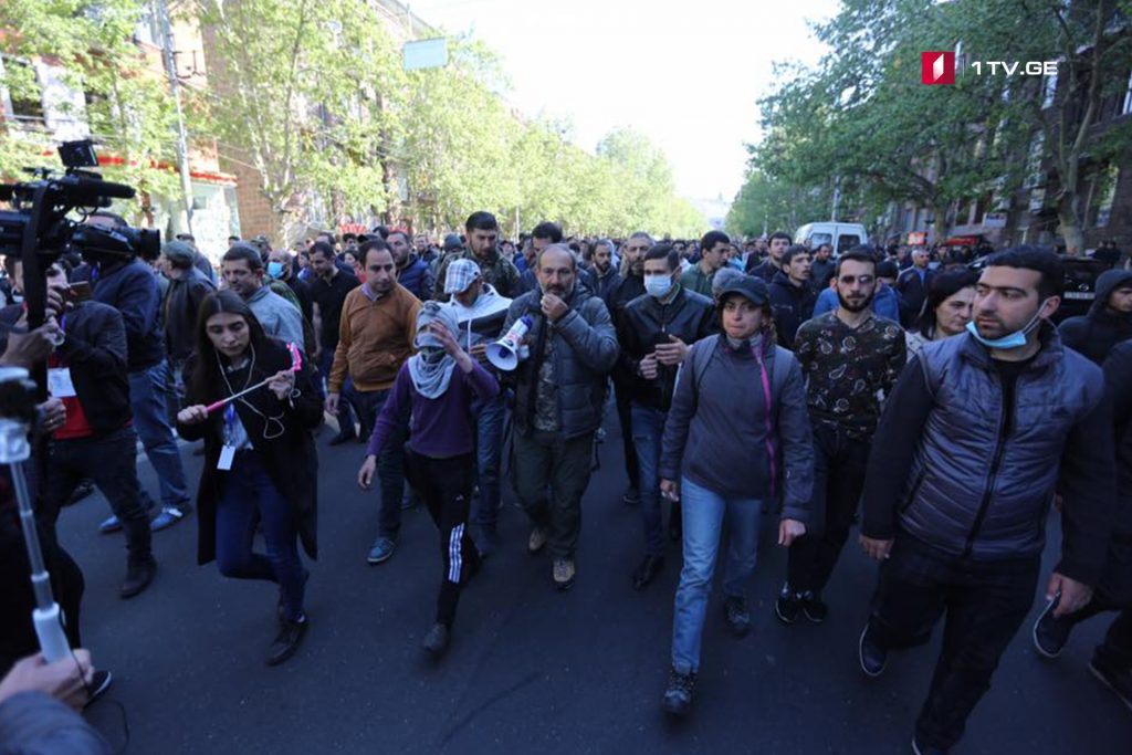 По данным полиции, в Ереване задержаны 29 участников акции