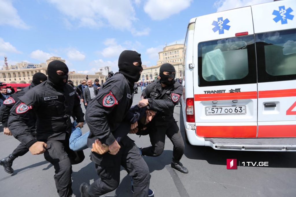 Во время сегодняшних акций протеста в Ереване пострадали 7 человек