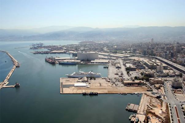 В сирийском порту пустили специальный газ, чтобы ограничить возможность для наблюдения за разгрузкой российский кораблей