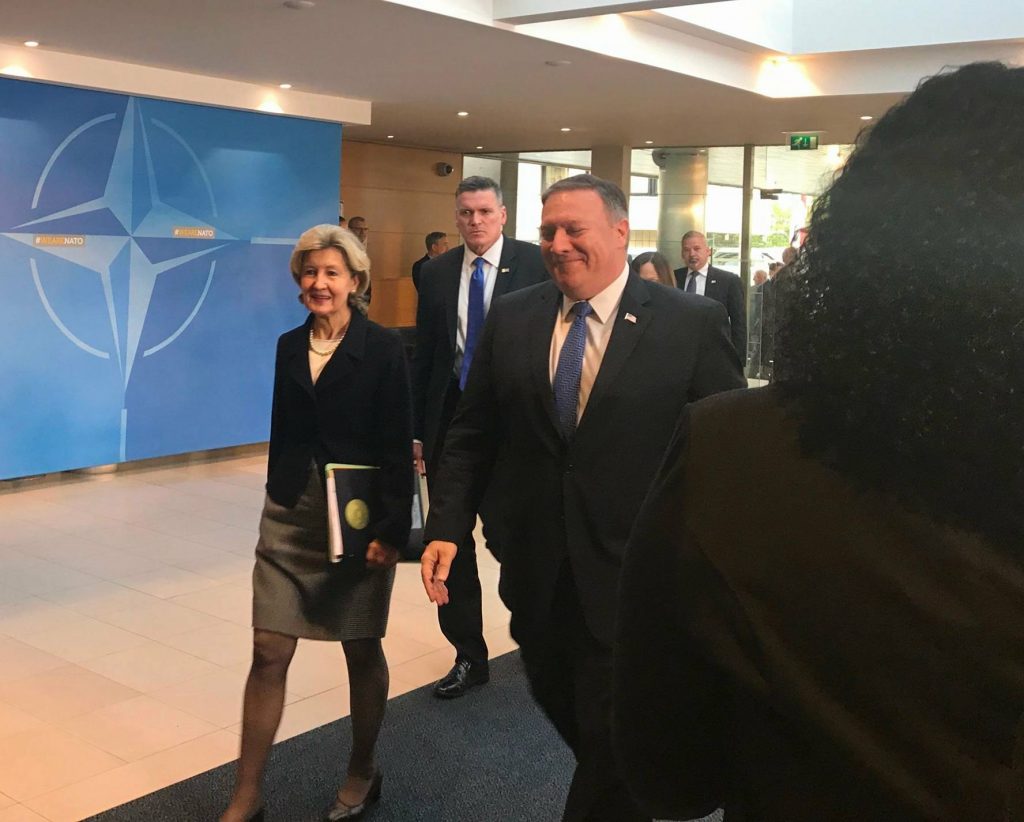 Новый государственный секретарь США встречается с генеральным секретарем НАТО