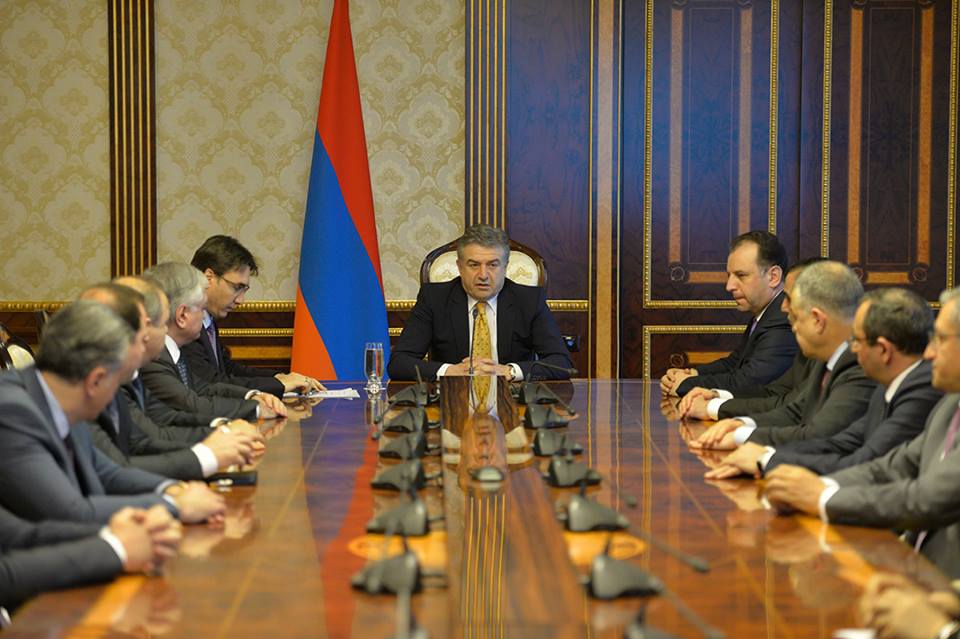 Исполнять обязанности премьер-министра Армении будет Карен Карапетян