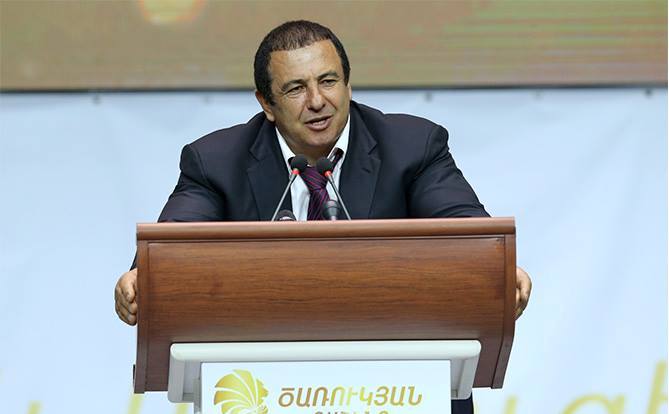 Лидер партии «Процветающая Армения» выступит завтра со специальным заявлением