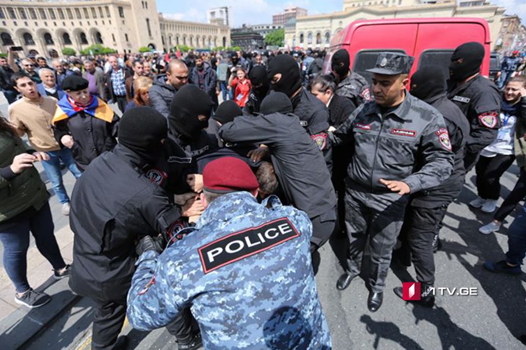 Հայաստանի ոստիկանության լրատվությամբ իրավապահները ձերբակալել են 49 ակտիվիստի