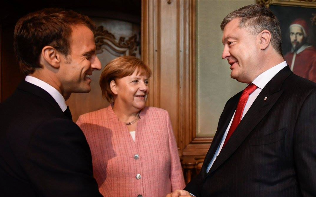 Президенты Украины и Франции проводят в Германии встречу с канцлером Ангелой Меркель