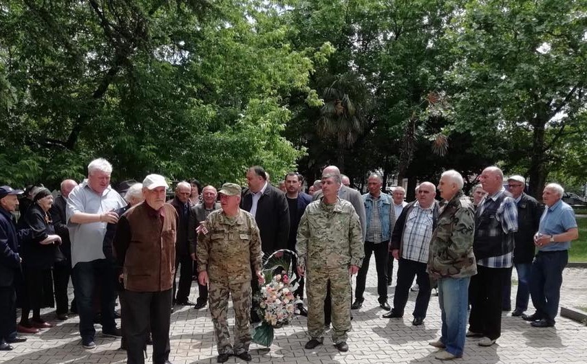 Ветеранов в Кутаиси поздравили с Днем победы над фашизмом
