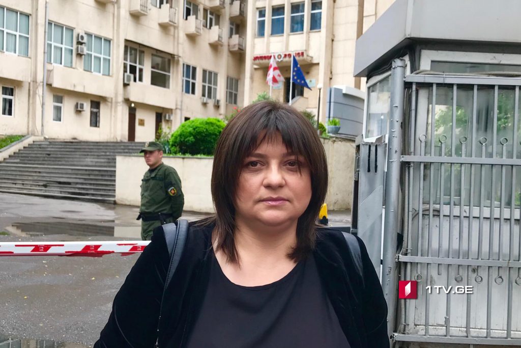 Адвокат – Задержанный глава охраны кафе «Галери» использует право хранить молчание