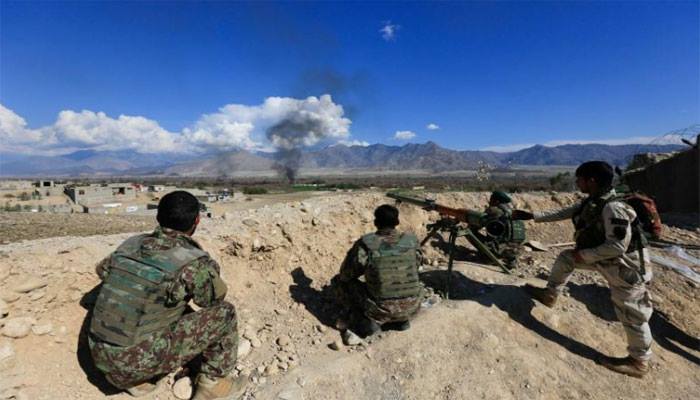 В окрестностях афганского города Фарах идут бои между правительственной армией и "Талибаном"