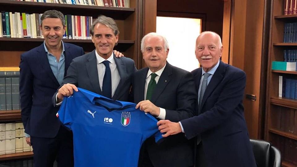 Պաշտոնապես. Ռոբերտո Մանչինիին են հանձնել Իտալիայի հավաքականը