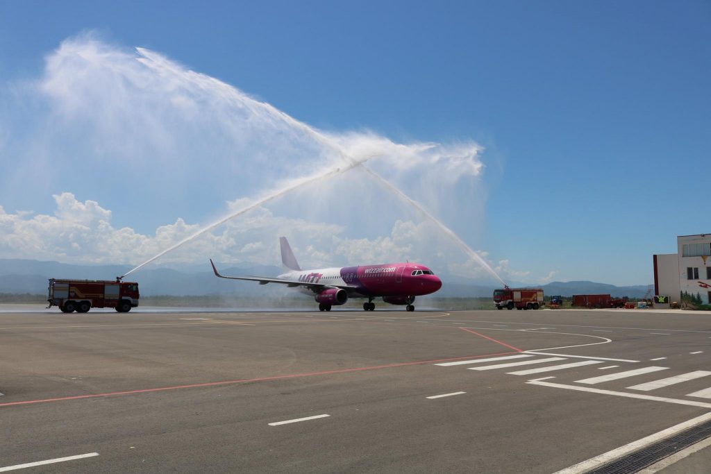 First flight Athens-Kutaisi carried out