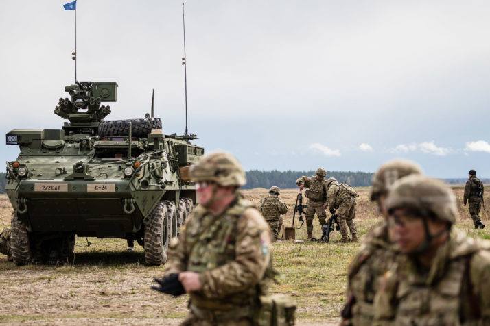 Польша предложила США два миллиарда долларов за размещение в стране постоянной американской военной базы