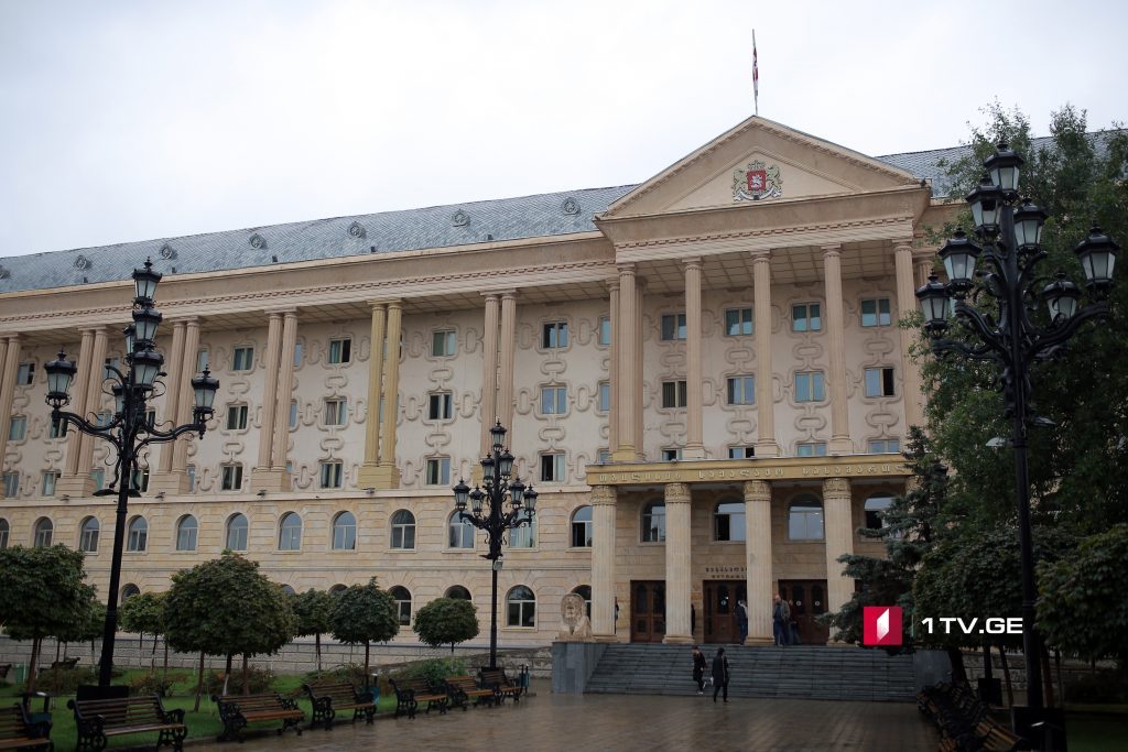Сторона защиты требует допросить народного защитника по делу об обвинении Михаила Саакашвили в растрате бюджетных средств