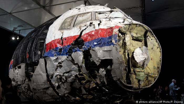 Лидеры ЕС призвали Россия взять на себя ответственность в связи с сбитием рейса MH17