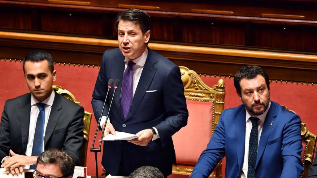 Палата депутатов парламента Италии поддержала правительство Джузеппе Конте