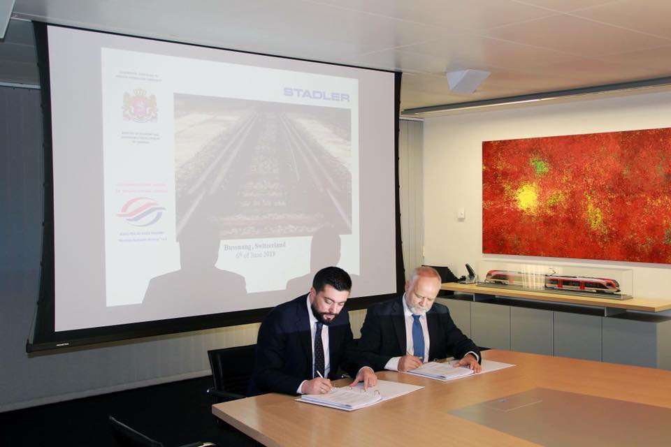 Оформлено соглашение об использовании системы «Штадлер» на железной дороге Баку-Тбилиси-Карс