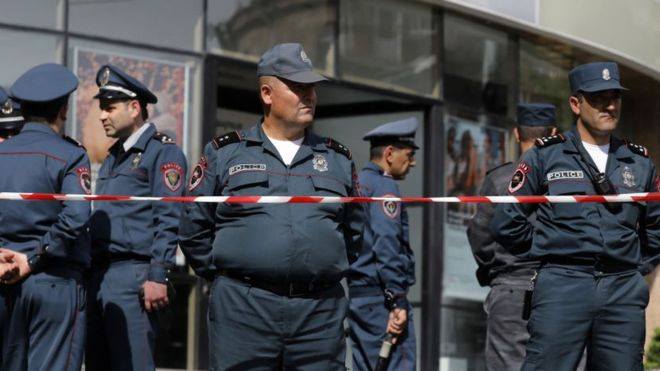 Полиция отпустила брата бывшего премьера Сержа Саргсяна после допроса