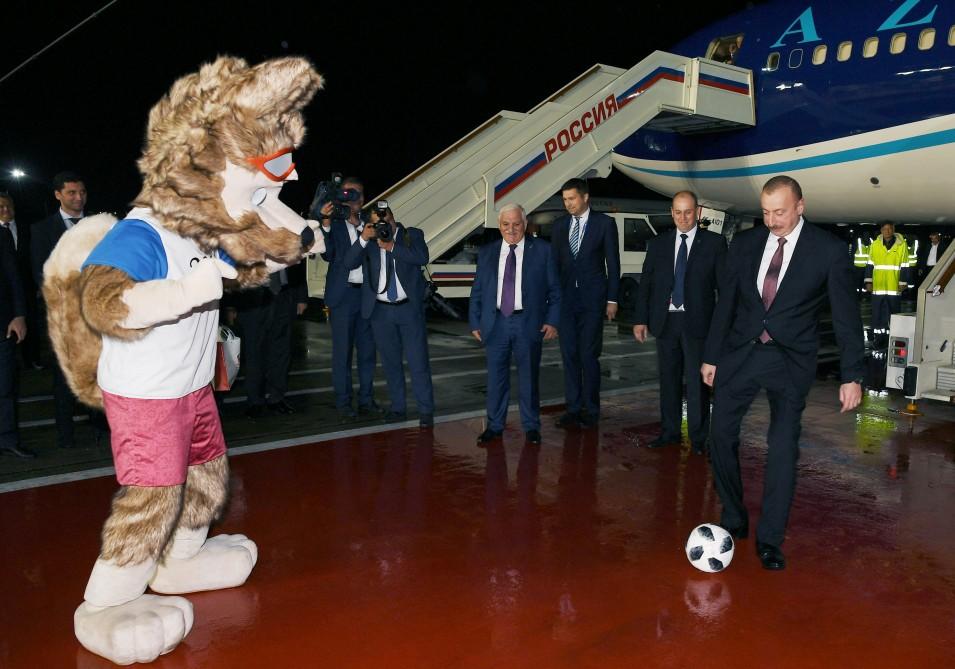 Президент Азербайджана Ильхам Алиев прибыл в Москву