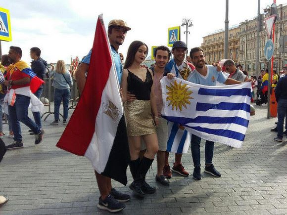 Moskva küçələrinin birində soyulan futbol fanlarının sayı 400-ü aşdı