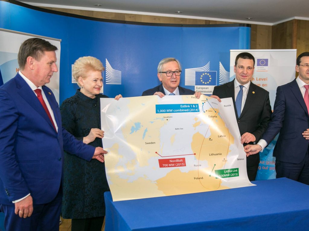 Балтийские страны и Польша оформили с Евросоюзом соглашение, которым прекратят энергозависимость от России