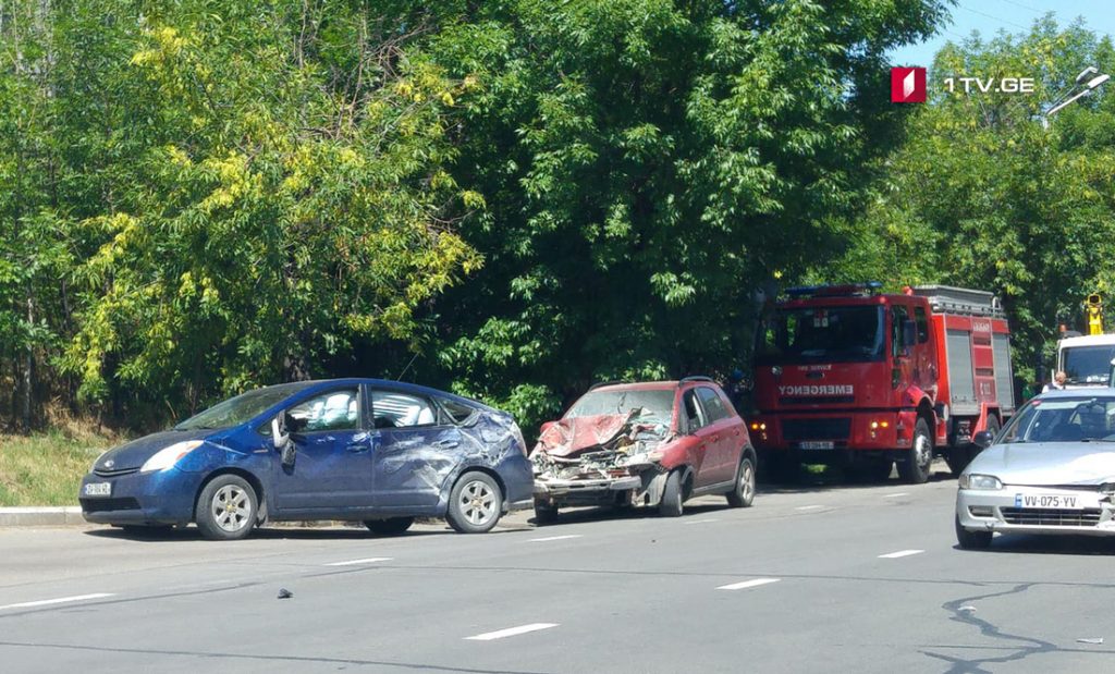 Three injured as a result of road accident in Tbilisi [photo]
