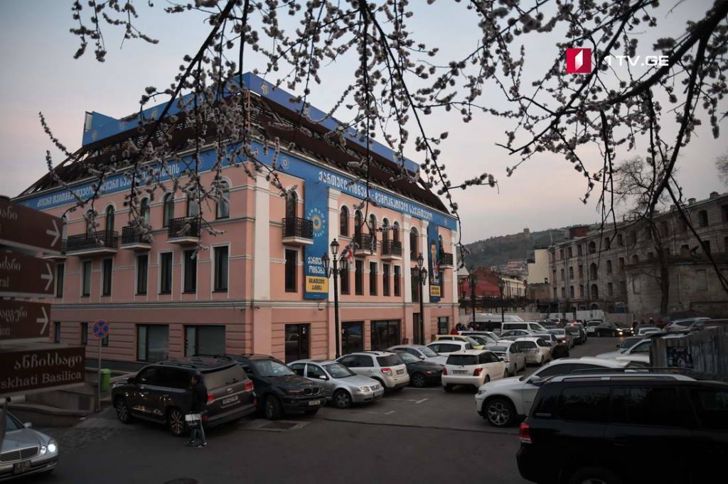 В центральном офисе «Грузинской мечты» проходит встреча большинства, членов политсовета и представителей правительства