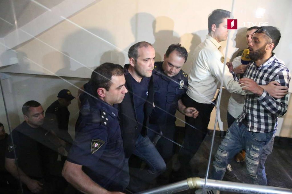 Law enforcers used force to return Zviad Kuprava to the courtroom [Photo]