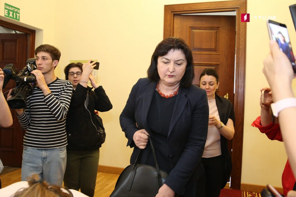 Ада Маршания покинула заседание временной следственной комиссии по изучению дела об убийстве на улице Хорава