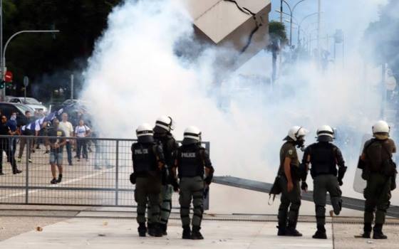 В Салониках между участниками акции протеста и спецназом произошло столкновение