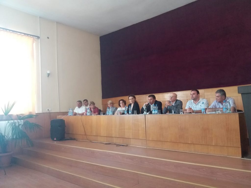 Кетеван Цихелашвили встретилась с представителями духовенства и прихожанами Армянской апостольской церкви в Ниноцминда