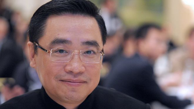 Китайский миллиардер во Франции сорвался со скалы, когда делал фото