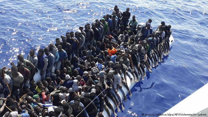 Премьер-министр Ливии отказывается от создания в стране центров по приему беженцев