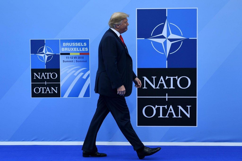 Дональд Трамп – НАТО сейчас сильна и богата