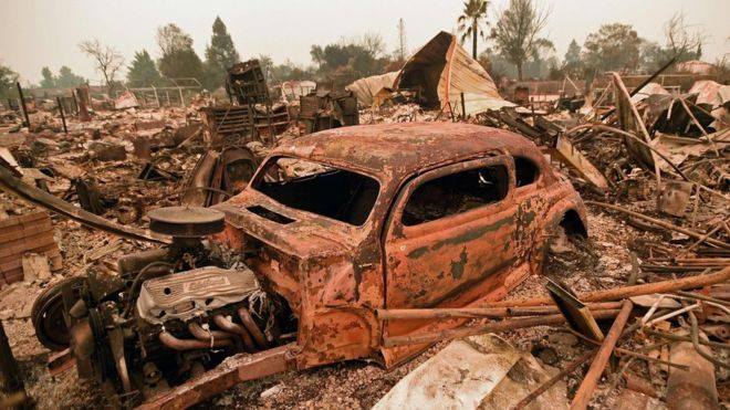 Количество погибших в результате масштабных пожаров в Калифорнии возросло до шести человек