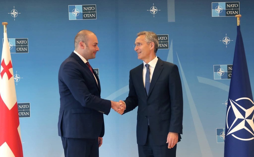 Gürcüstanın baş naziri, Mamuka Baxtadze NATO-nun baş katibi, Yens Stoltenberq ilə görüşdü