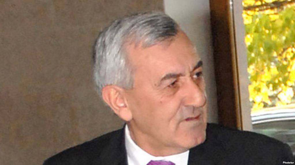 Бывший министр обороны Армении объявлен в международный розыск