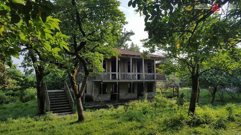 Дому в Хибула, где провел последние дни своей жизни Звиад Гамсахурдия, присвоен статус недвижимого памятника культурного наследия