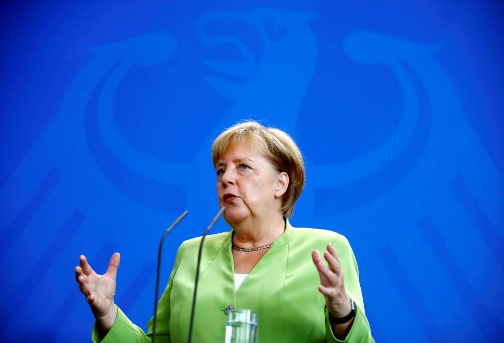 Ангела Меркель - Никто не заинтересован в экономической дестабилизации Турции
