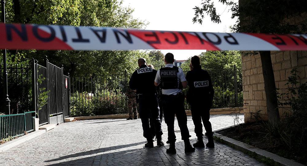 Ответственность за нападение в пригороде Парижа взяло на себя "Исламское государство"