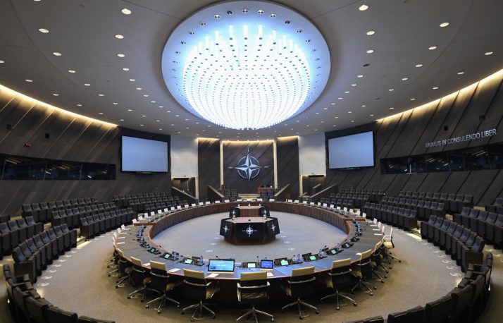 Бывшие лидеры НАТО требуют, чтобы новая штаб-квартира в Брюсселе была названа в честь Джона Маккейна