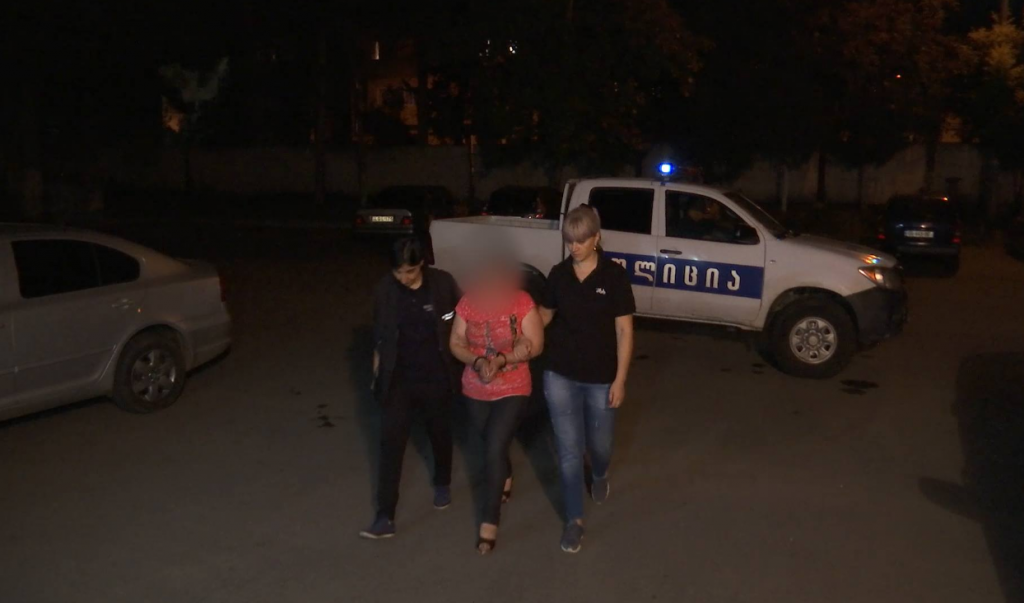 МВД задержало гражданку Азербайджана по обвинению в незаконном приобретении и хранении наркотиков